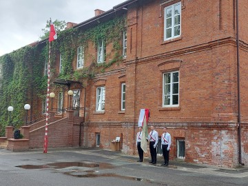 150 lat historii i służby młodemu pokoleniu, 